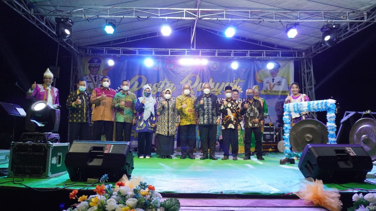 Pesta Rakyat Banggai Bersaudara Resmi Dibuka, Sekprov Sulteng: 3 Banggai Tetap Satu dalam Budaya dan Sejarah!