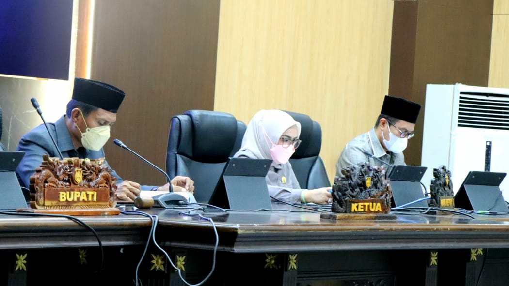 DPRD Gelar Rapat Paripurna Ke-15, Pansus LKPJ sampaikan 11 Rekomendasi untuk Pemda Banggai