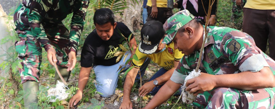 Sambut Hari Sumpah Pemuda, Pemerintah Kecamatan Luksel Gelar Aksi Bersih dan penghijauan Lingkungan