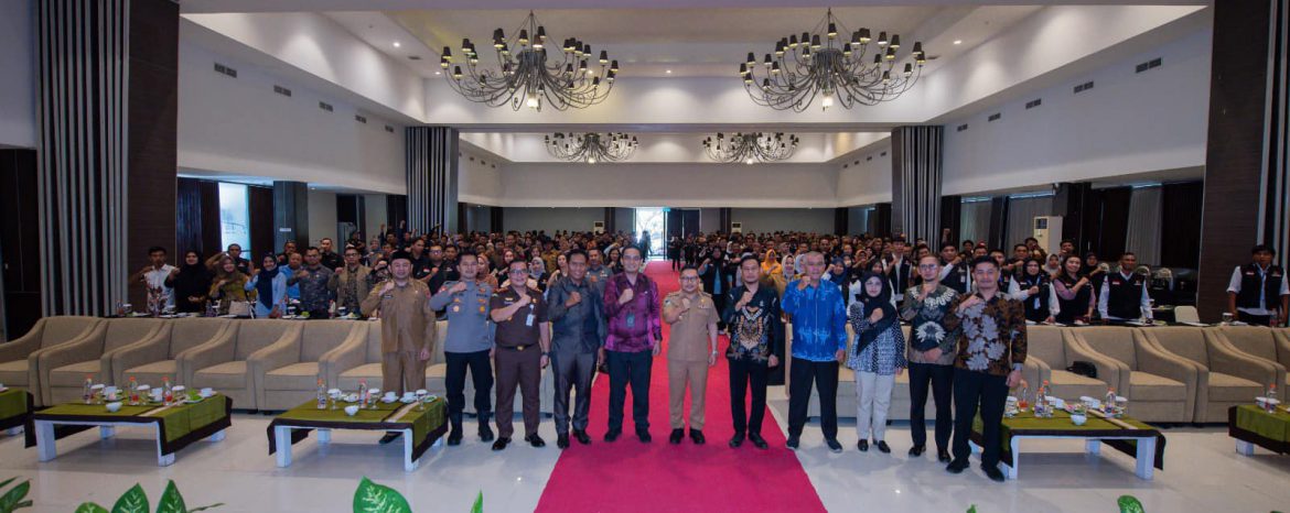 Bupati Amirudin Buka Secara Resmi Rapat Koordinasi dan Konsolidasi Pengawas Pemilu se-Kabupaten Banggai.